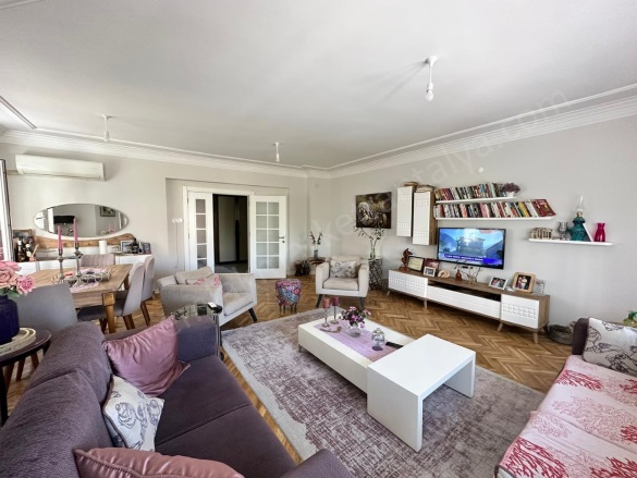 Şirinyalı Mah. Muratpaşa Satılık Daire |  3+1 Oda | 180M2 14.000.000Tl  Krediye Uygun  | 3. Kat | Doğalgaz(Kombi) | 2 Banyo Resim-2