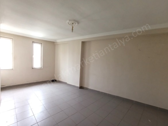 Muratpaşa Mah. Muratpaşa Satılık Ofis / Büro |  1+1 Oda | 65M2 2.400.000Tl  Krediye Uygun  | 3. Kat | Klima Resim-3