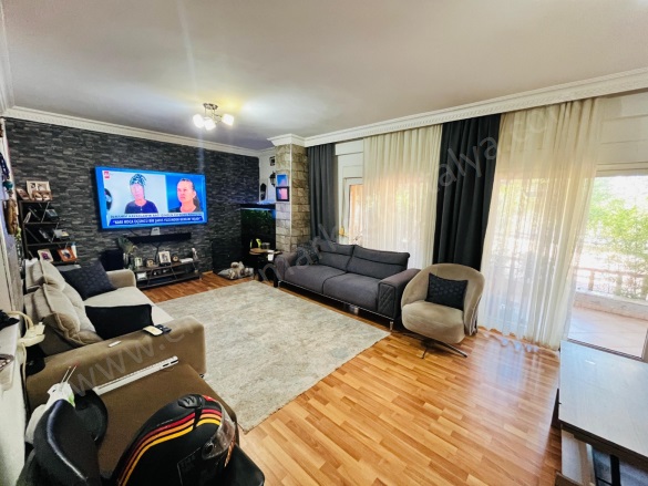 Pınarbaşı Mah. Konyaaltı Satılık Daire |  3+1 Oda | 150M2 9.000.000Tl  Krediye Uygun  | 1. Kat | Doğalgaz(Kombi) | 2 Banyo Resim-4