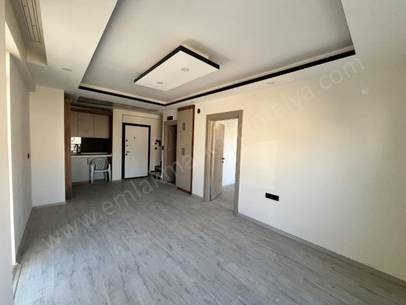 Kuzeyyaka Mah. Kepez Satılık Daire |  4+1 Oda | 140M2 5.190.000Tl  Krediye Uygun  | 3. Kat | Doğalgaz(Kombi) | 3 Banyo Resim-2