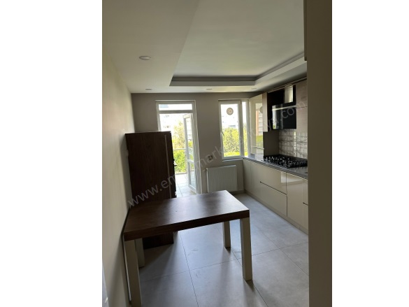 Gürsu Mah. Konyaaltı Satılık Daire |  4+2 Oda | 300M2 18.500.000Tl  Krediye Uygun  | 5. Kat | Doğalgaz(Kombi) | 3 Banyo Resim-2