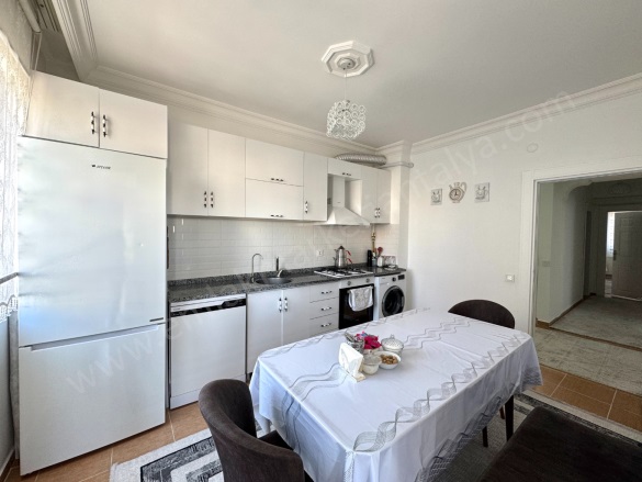 Kızıltoprak Mah. Muratpaşa Satılık Daire |  3+1 Oda | 140M2 7.900.000Tl  Krediye Uygun  Eşyalı  | 2. Kat | Doğalgaz(Kombi) | 1 Banyo Resim-3