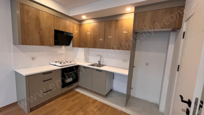 Gençlik Mah. Muratpaşa Satılık Daire |  2+1 Oda | 60M2 6.100.000Tl  Krediye Uygun  | 4. Kat | Klima | 1 Banyo Resim-1