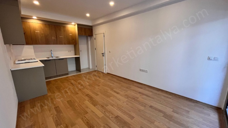 Gençlik Mah. Muratpaşa Satılık Daire |  2+1 Oda | 60M2 6.100.000Tl  Krediye Uygun  | 4. Kat | Klima | 1 Banyo Resim-5