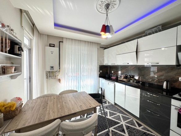 Kızıltoprak Mah. Muratpaşa Satılık Daire |  3+1 Oda | 155M2 8.750.000Tl  Krediye Uygun  | 4. Kat | Doğalgaz(Kombi) | 2 Banyo Resim-5