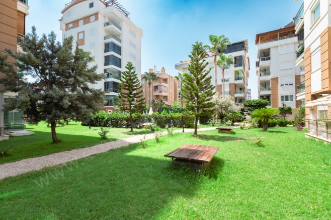 Yenigün Mah. Muratpaşa Satılık Daire |  2+1 Oda | 125M2 7.400.000Tl  Krediye Uygun  | 1. Kat | Doğalgaz(Kombi) | 2 Banyo Resim-4