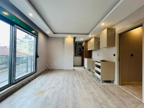 Yeni Emek Mah. Kepez Satılık Daire |  2+1 Oda | 80M2 4.750.000Tl  Krediye Uygun  | 1. Kat | Doğalgaz(Kombi) | 1 Banyo Resim-4