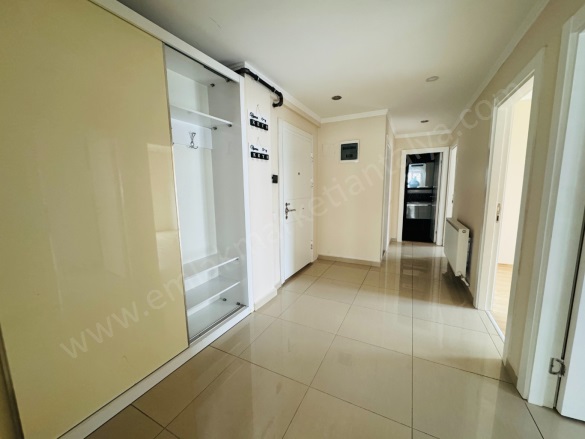 Meydankavağı Mah. Muratpaşa Kiralık Daire |  2+1 Oda | 120M2 Aylık 43.000Tl | 2. Kat | Doğalgaz(Kombi) | 2 Banyo Resim-4