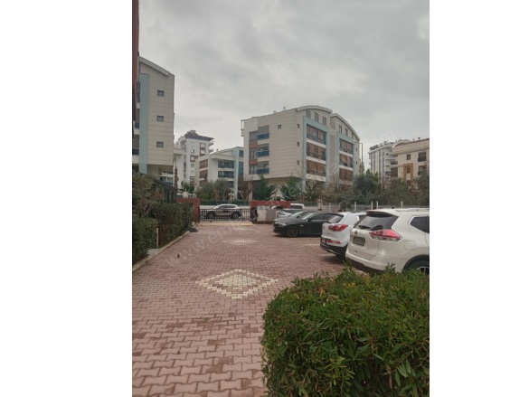 Uncalı Mah. Konyaaltı Satılık Daire |  2+1 Oda | 100M2 9.750.000Tl  Krediye Uygun  | 1. Kat | Doğalgaz(Kombi) | 2 Banyo Resim-5