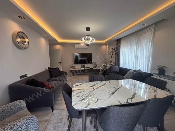 Meydankavağı Mah. Muratpaşa Satılık Daire |  3+1 Oda | 160M2 11.750.000Tl  Krediye Uygun  | 2. Kat | Doğalgaz(Kombi) | 2 Banyo Resim-3