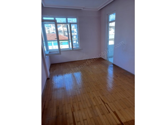 Gençlik Mah. Muratpaşa Satılık Daire |  3+1 Oda | 105M2 4.700.000Tl  Krediye Uygun  | 3. Kat | Klima | 1 Banyo Resim-1