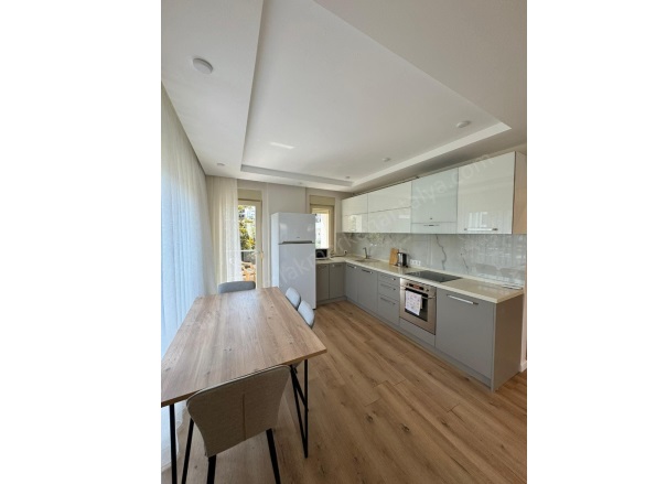 Liman Mah. Konyaaltı Satılık Daire |  2+1 Oda | 75M2 8.200.000Tl  Krediye Uygun  Eşyalı  | 1. Kat | Klima | 1 Banyo Resim-3