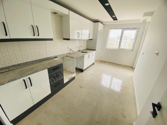 Habibler Mah. Kepez Satılık Daire |  4+1 Oda | 190M2 4.950.000Tl  Krediye Uygun  | 3. Kat | Klima | 2 Banyo Resim-3