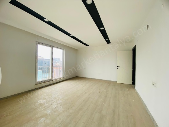 Habibler Mah. Kepez Satılık Daire |  4+1 Oda | 190M2 4.950.000Tl  Krediye Uygun  | 3. Kat | Klima | 2 Banyo Resim-5