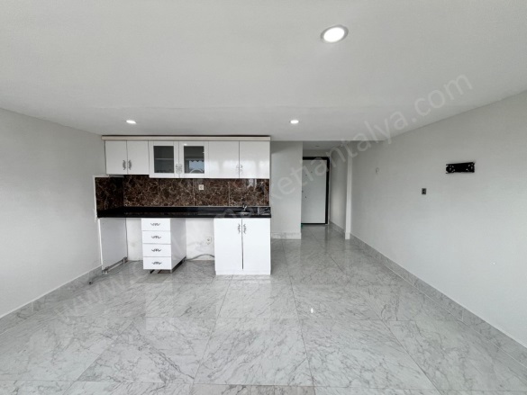 Güzeloba Mah. Muratpaşa Kiralık Daire |  1+1 Oda | 60M2 Aylık 25.000Tl | 2. Kat | Klima | 1 Banyo Resim-4