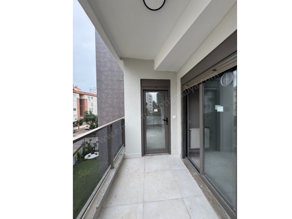 Kızıltoprak Mah. Muratpaşa Satılık Daire |  2+1 Oda | 112M2 8.000.000Tl  Krediye Uygun  | 1. Kat | Doğalgaz(Kombi) | 2 Banyo Resim-3