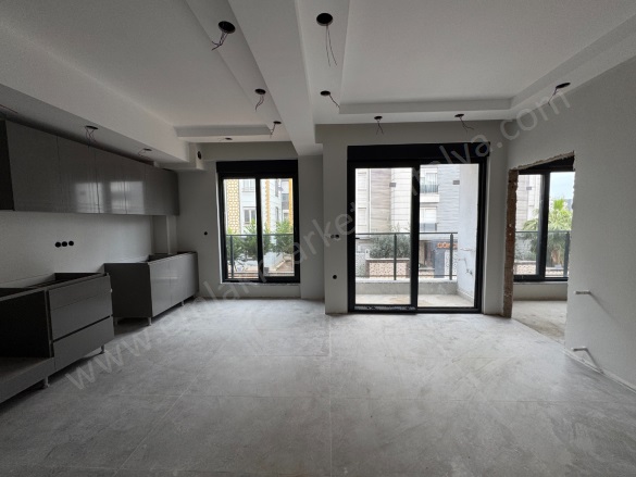 Yenigün Mah. Muratpaşa Satılık Daire |  1+1 Oda | 60M2 5.500.000Tl  Krediye Uygun  | 2. Kat | Doğalgaz(Kombi) | 1 Banyo Resim-2