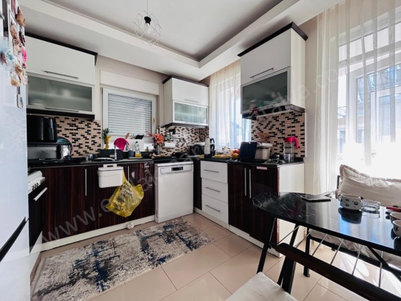 Akkuyu Mah. Konyaaltı Satılık Daire |  4+1 Oda | 180M2 11.500.000Tl  Krediye Uygun  | 5. Kat | Doğalgaz(Kombi) | 2 Banyo Resim-5