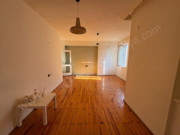 Etiler Mah. Muratpaşa Kiralık Daire |  3+1 Oda | 130M2 Aylık 21.000Tl | 4. Kat | Klima | 1 Banyo Resim-5