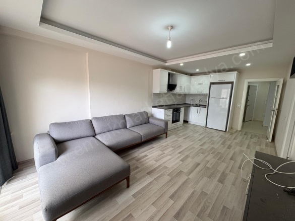 Sarısu Mah. Konyaaltı Satılık Daire |  2+1 Oda | 100M2 6.500.000Tl  Krediye Uygun  | Yüksek Giriş | Doğalgaz(Kombi) | 1 Banyo Resim-1