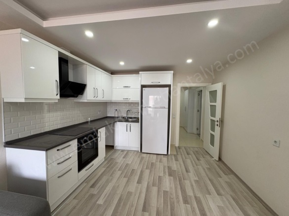 Sarısu Mah. Konyaaltı Satılık Daire |  2+1 Oda | 100M2 6.500.000Tl  Krediye Uygun  | Yüksek Giriş | Doğalgaz(Kombi) | 1 Banyo Resim-5
