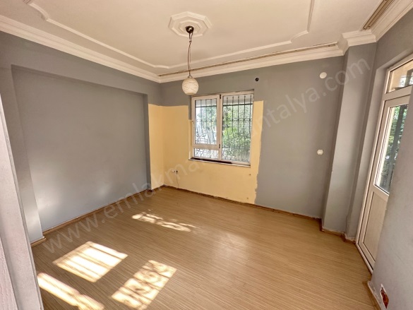 Kızıltoprak Mah. Muratpaşa Satılık Daire |  1+1 Oda | 70M2 3.600.000Tl  Krediye Uygun  | Yüksek Giriş | Klima | 1 Banyo Resim-2