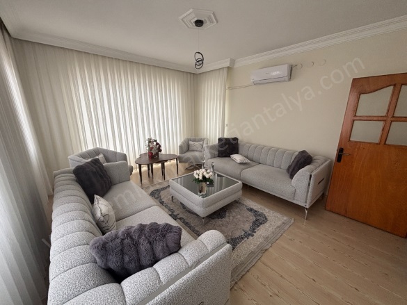 Cumhuriyet Mah. Muratpaşa Satılık Daire |  3+1 Oda | 150M2 7.500.000Tl  Krediye Uygun  | 9. Kat | Doğalgaz(Kombi) | 2 Banyo Resim-3