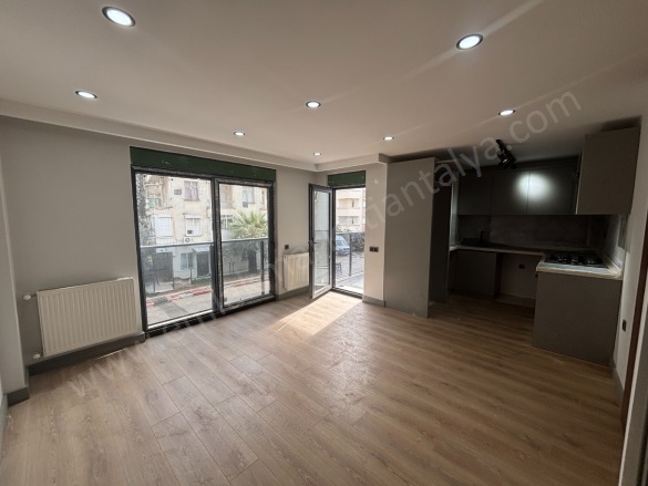 Güvenlik Mah. Muratpaşa Satılık Daire |  2+1 Oda | 80M2 6.300.000Tl  Krediye Uygun  | 1. Kat | Doğalgaz(Kombi) | 1 Banyo Resim-2