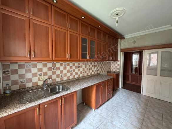 Yenigünde Çok Geniş Kullanışlı Site içi 3+1 Satılık Daire Muratpaşa Yenigün Mah