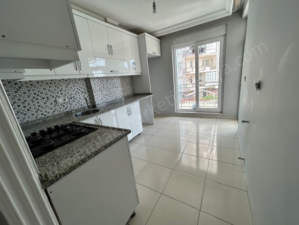 Düdenbaşı Mah. Kepez Satılık Daire |  2+1 Oda | 80M2 3.650.000Tl  Krediye Uygun  | 1. Kat | Klima | 1 Banyo Resim-3