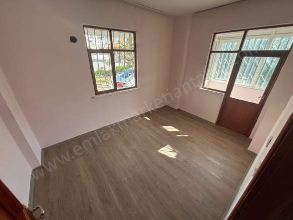 Kızıltoprak Mah. Muratpaşa Kiralık Daire |  2+1 Oda | 80M2 Aylık 22.500Tl | Yüksek Giriş | Klima | 1 Banyo Resim-4