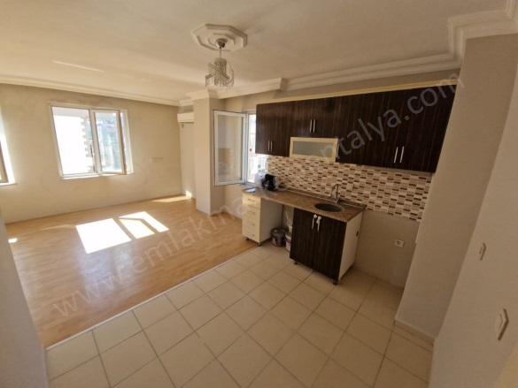 Yenigün Mah. Muratpaşa Satılık Daire |  2+1 Oda | 80M2 3.900.000Tl  Krediye Uygun  | 5. Kat | Doğalgaz(Kombi) | 1 Banyo Resim-2