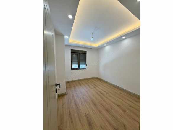 Merkezi Konumda Ebeveyn Banyolu Lüks 2+1 Satılık Daire Kepez Karşıyaka Mah