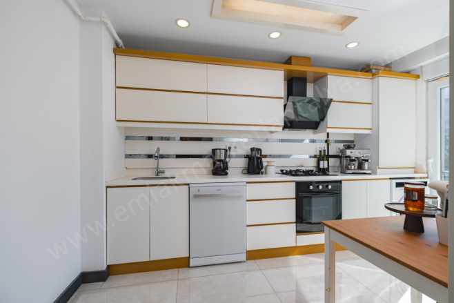 Yenigünde Site içi Doğalgazlı Şık Mimarili Katta 2+1 Satılık Daire Muratpaşa Yenigün Mah