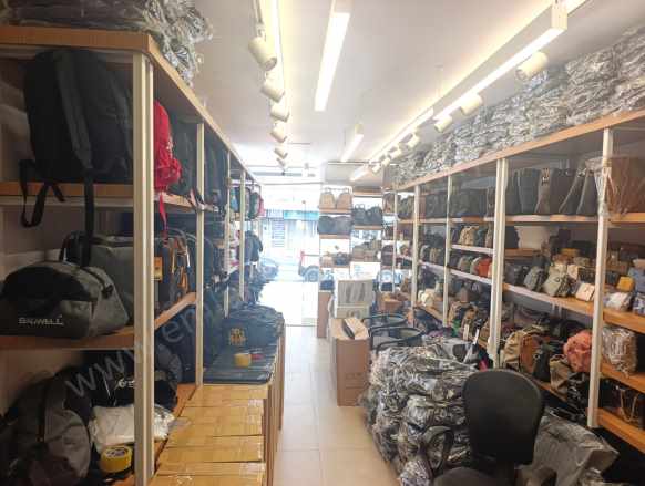 Doğu Garajında Bacalı 3 Katlı içi Yenilenmiş Satılık Dükkan 2+1 Muratpaşa Sinan Mah