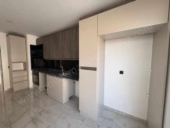 2 Bloklu Site içi Yüzme Havuzlu Ayrı Mutfaklı Lüks 2+1 Satılık Daire Kepez Ayanoğlu Mah