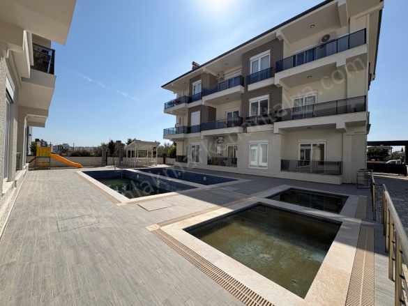 2 Bloklu Site içi Yüzme Havuzlu Lüks 1+1 Satılık Daire Kepez Ayanoğlu Mah