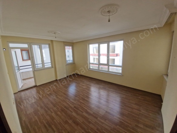 Kızılarık Mah. Muratpaşa Satılık Daire |  2+1 Oda | 100M2 5.450.000Tl  Krediye Uygun  | 2. Kat | Doğalgaz(Kombi) | 1 Banyo Resim-4