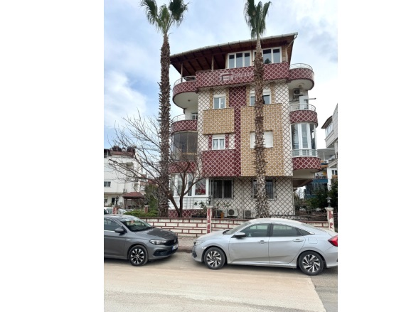 Arapsuyu Mah. Konyaaltı Satılık Daire |  3+1 Oda | 145M2 6.900.000Tl  Krediye Uygun  | Yüksek Giriş | Doğalgaz(Kombi) | 2 Banyo Resim-2