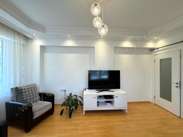 Arapsuyu Mah. Konyaaltı Satılık Daire |  3+1 Oda | 145M2 6.900.000Tl  Krediye Uygun  | Yüksek Giriş | Doğalgaz(Kombi) | 2 Banyo Resim-4