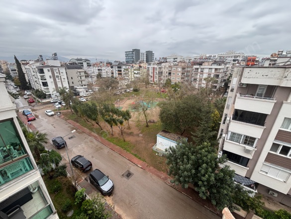 Yenigün Mah. Muratpaşa Satılık Daire |  4+1 Oda | 180M2 8.450.000Tl  Krediye Uygun  | 4. Kat | Doğalgaz(Kombi) | 1 Banyo Resim-1