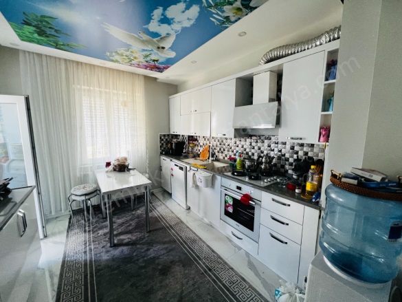 Kızıltoprak Mah. Muratpaşa Satılık Daire |  3+1 Oda | 160M2 9.500.000Tl  Krediye Uygun  | 6. Kat | Doğalgaz(Kombi) | 2 Banyo Resim-4