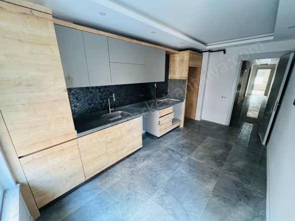 Meydankavağı Mah. Muratpaşa Kiralık Daire |  3+1 Oda | 155M2 Aylık 70.000Tl | 4. Kat | Doğalgaz(Kombi) | 2 Banyo Resim-3