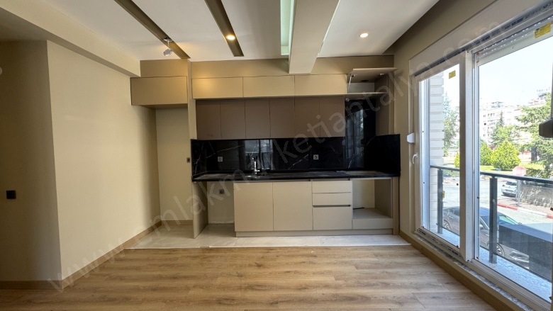 Yenigün Mah. Muratpaşa Satılık Daire |  2+1 Oda | 98M2 6.000.000Tl  Krediye Uygun  | 1. Kat | Doğalgaz(Kombi) | 1 Banyo Resim-2