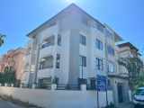 Asansörlü Tripleks 9+1 Bahçe Kullanımlı 8+ Satılık Villa Muratpaşa Güzeloba Mah 300 M2 Doğalgaz(Kombi) 3 Banyo