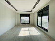 GÖÇERLER MAHALLESİNDE HAVUZLU SİTEDE 4+1 DUBLEKS