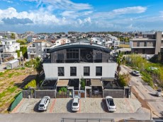 GÜZELOBADA YERDEN ISITMALI, MÜSTAKİL HAVUZLU LÜKS VİLLA