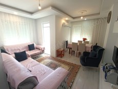 DUTLUBAHÇE MAHALLESİNDE GAZİ BULVARI YAKINI , MASRAFSIZ , TADİLATLI 2+1 SATILIK DAİRE