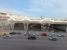 DOĞU GARAJINDA ŞEHRİN KALBİNDE TADİLATLI GENİŞ 3+1 SATILIK DAİRE