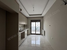 KIZILTOPRAK TRAMVAY YAKINI ÇİFT BANYOLU 2+1 LER 